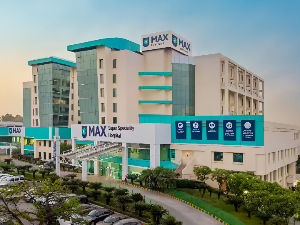 max saket hospital delhi